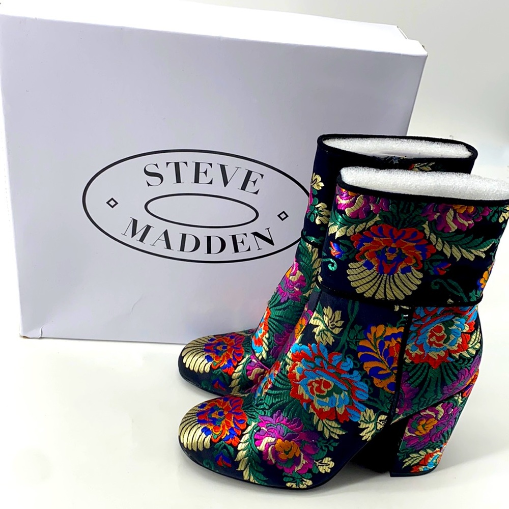 Steve Madden NEW Multi Colored Boots!